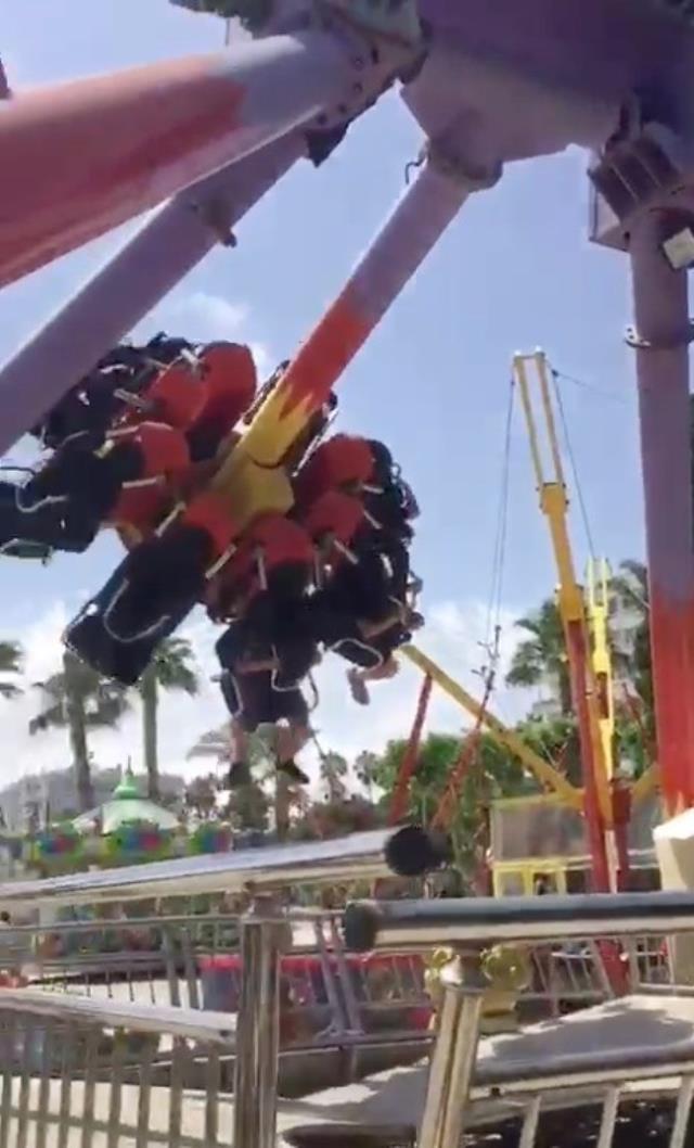 Lunapark, korku parkına döndü! Çocukların bindiği aletin halatı böyle koptu Lunapark, korku parkına döndü! Çocukların bindiği aletin halatı böyle koptu