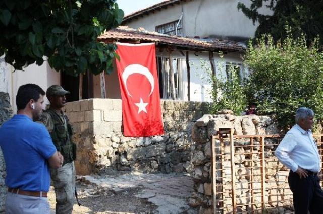 MSB: 'Pençe-Kilit operasyon bölgesinde 1 asker şehit oldu, 3 asker yaralandı' MSB: 'Pençe-Kilit operasyon bölgesinde 1 asker şehit oldu, 3 asker yaralandı'