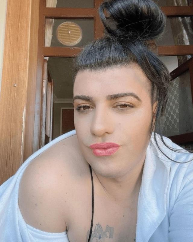 Trans fenomen Mükremin Gezgin'in doğum videoları çektiği tıp merkezi mühürlendi