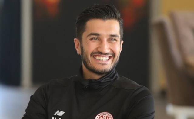 Galatasaray'ın yeni teknik direktörü belli oluyor! İşte Dursun Özbek'in son adayları Galatasaray'ın yeni teknik direktörü belli oluyor! İşte Dursun Özbek'in son adayları