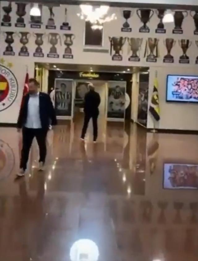 Jorge Jesus'tan Fenerbahçe paylaşımı! Tüm taraftarlar videodaki aynı detaya dikkat çekti Jorge Jesus'tan Fenerbahçe paylaşımı! Tüm taraftarlar videodaki aynı detaya dikkat çekti