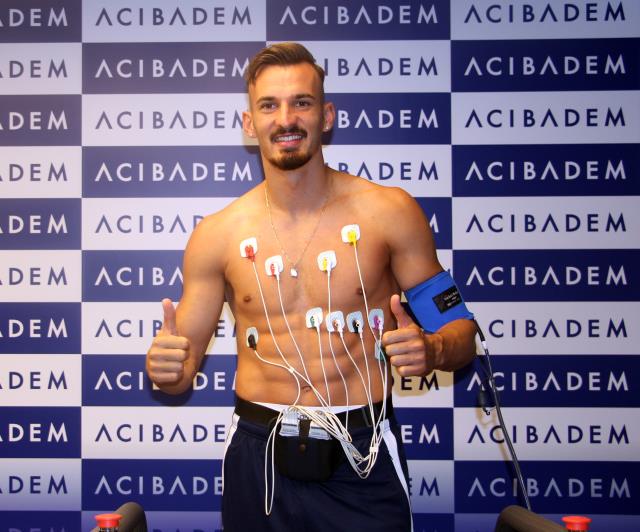 Berisha'nın son hali 'vay be' dedirtti! Fenerbahçe'nin golcüsü tatilde boş durmamış