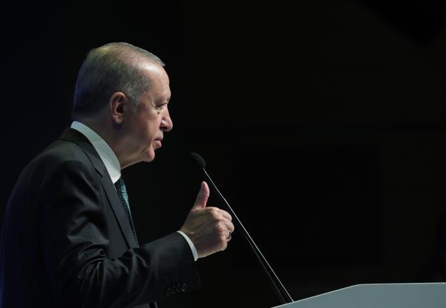 Cumhurbaşkanı Erdoğan enflasyon için tarih verdi: 2023'ün şubat ve mart aylarından itibaren geride bırakacağız Cumhurbaşkanı Erdoğan enflasyon için tarih verdi: 2023'ün şubat ve mart aylarından itibaren geride bırakacağız