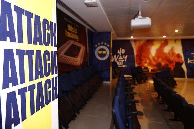 Fenerbahçe'nin tesisine Jorge Jesus dokunuşu! Yeni halinin fotoğraflarına beğeni yağdı Fenerbahçe'nin tesisine Jorge Jesus dokunuşu! Yeni halinin fotoğraflarına beğeni yağdı