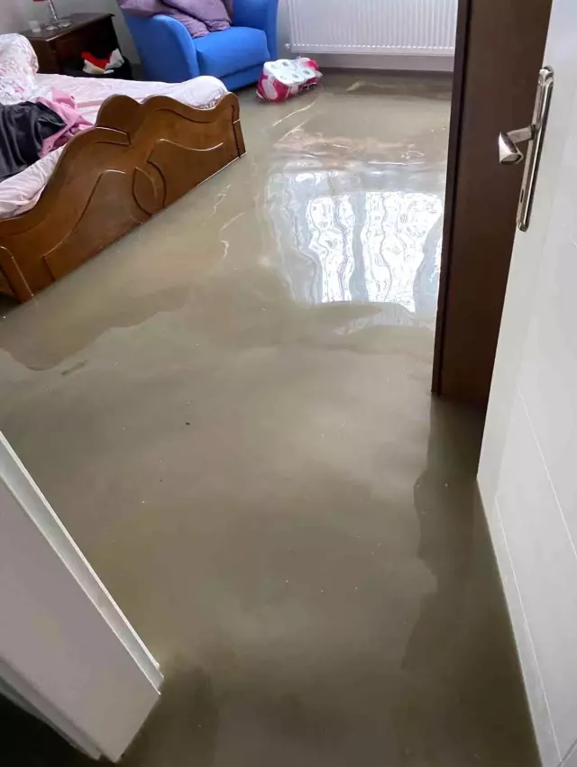 Kızlarının sınava gireceği okula bakmaya gitmişlerdi, eve döndüklerinde şoke oldular