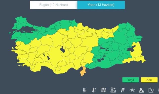 Sağanak yağış Türkiye'yi esir aldı! Meteoroloji'den 41 ile ise sarı ve turuncu kodlu uyarı Sağanak yağış Türkiye'yi esir aldı! Meteoroloji'den 41 ile ise sarı ve turuncu kodlu uyarı