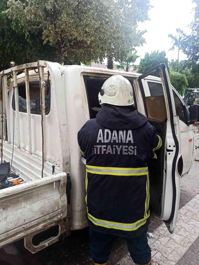 Boşanma aşamasındaki koca, karısının iş yerini, evini ve arabasını yakıp, 'Seni öldüreceğim' diye tehdit etti