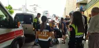 Bursa'da otomobile arkadan çarpan hafif ticari araç şoförü yaralandı