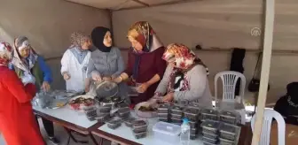Mudurnu'da öğrenciler ve velileri kermes düzenledi