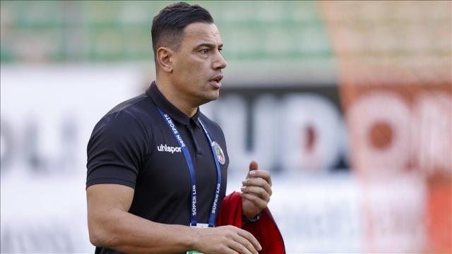 Ömer Erdoğan ile anlaşamayan Kayserispor, yeni teknik direktörünü buldu! Anlaşma tamam Ömer Erdoğan ile anlaşamayan Kayserispor, yeni teknik direktörünü buldu! Anlaşma tamam