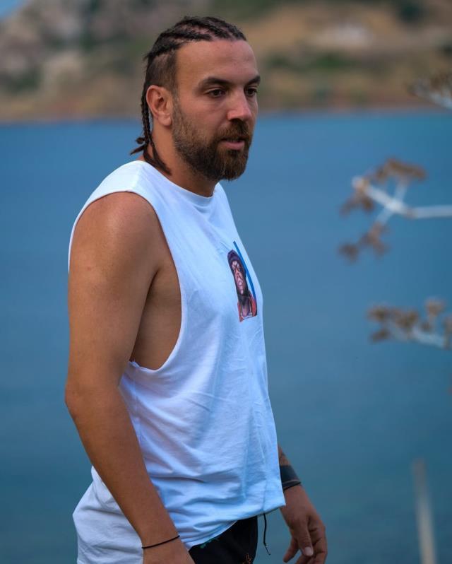 Eski futbolcu Sercan Yıldırım'ın yeni tarzı herkesi şaşırttı! Kimse inanamadı