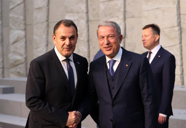 Türkiye ve Yunanistan arasında tansiyonu düşürecek görüşme! Karşılıklı restleşmeler yerini diyaloğa bırakacak Türkiye ve Yunanistan arasında tansiyonu düşürecek görüşme! Karşılıklı restleşmeler yerini diyaloğa bırakacak