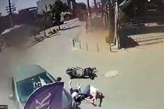Baba ve oğlu ölümden kıl payı kurtuldu Baba ve oğlu ölümden kıl payı kurtuldu