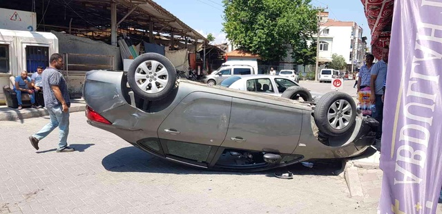 Baba ve oğlu ölümden kıl payı kurtuldu Baba ve oğlu ölümden kıl payı kurtuldu