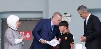 Cumhurbaşkanı Erdoğan: 'Hükümetlerimiz döneminde hazırladığımız tüm bütçelerde aslan payını daima eğitim öğretime tahsis ettik'