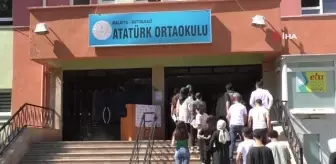 İki dakika ile sınavı kaçırdı, gözyaşlarına boğuldu