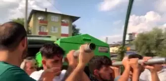 Gölette boğulan iki genç toprağa verildi