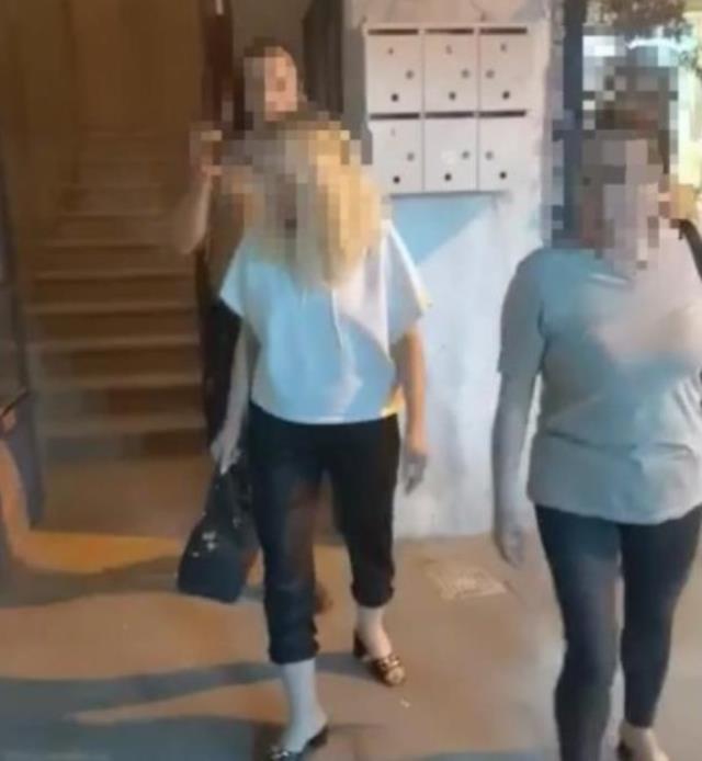Masaj salonunda fuhuş yapan kadınlar suçüstü yakalandı Masaj salonunda fuhuş yapan kadınlar suçüstü yakalandı