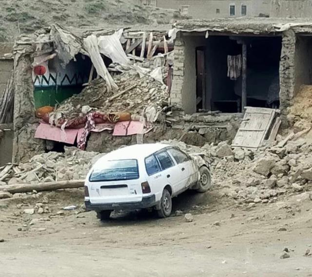 6 büyüklüğündeki depremle sarsılan Afganistan'da durum ağırlaşıyor! Hayatını kaybedenlerin sayısı 1000'e yükseldi 6 büyüklüğündeki depremle sarsılan Afganistan'da durum ağırlaşıyor! Hayatını kaybedenlerin sayısı 1000'e yükseldi