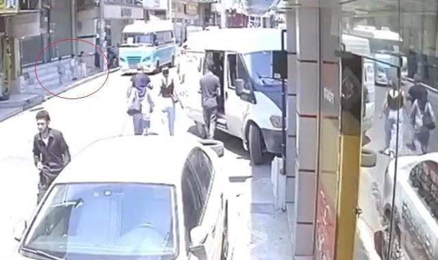 Anaokulunda 'kayıp' skandalı: Kaybolan 3 çocuk saatler sonra bulundu Anaokulunda 'kayıp' skandalı: Kaybolan 3 çocuk saatler sonra bulundu
