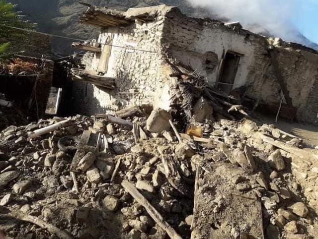 Son Dakika! Afganistan'da meydana gelen 6 büyüklüğündeki depremde hayatını kaybedenlerin sayısı 950'ye yükseldi Son Dakika! Afganistan'da meydana gelen 6 büyüklüğündeki depremde hayatını kaybedenlerin sayısı 950'ye yükseldi