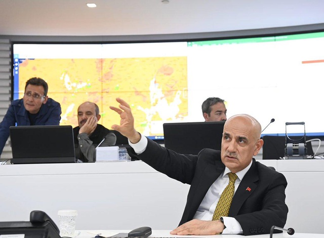 Son Dakika: Yangınla mücadelede kritik öneme sahip! Gece görüşlü helikopterler 4 Temmuz'da envantere giriyor