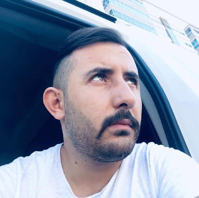 'Su sayacına bakacağız' diyerek açtırdığı kapıdan eski nişanlısının yüzüne kimyasal madde attı 'Su sayacına bakacağız' diyerek açtırdığı kapıdan eski nişanlısının yüzüne kimyasal madde attı