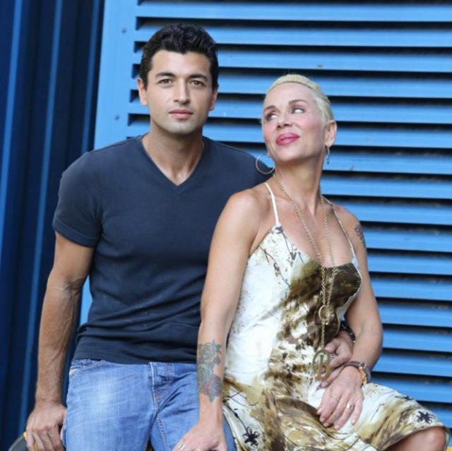 Kanser tedavisi gören Billur Kalkavan güzel haberi verdi: Beynim tertemiz, lezyonlar çürüyor Kanser tedavisi gören Billur Kalkavan güzel haberi verdi: Beynim tertemiz, lezyonlar çürüyor