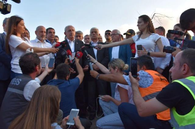 Marmaris yangınında 2. gün! Havadan müdahale 27 helikopter ve 14 uçakla yeniden başladı Marmaris yangınında 2. gün! Havadan müdahale 27 helikopter ve 14 uçakla yeniden başladı