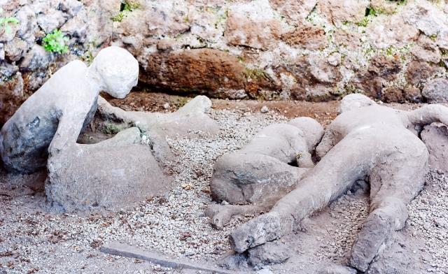 Mastürbasyon yaparken öldüğü iddia edilen Pompeiili adamın acı hikayesi