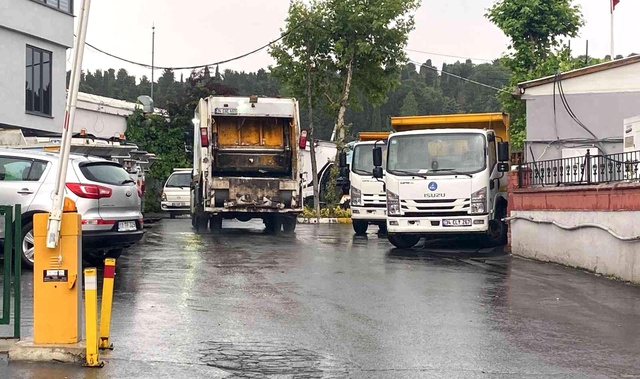 Kayınpederini önce arabayla ezdi, sonra pompalı tüfekle vurdu Kayınpederini önce arabayla ezdi, sonra pompalı tüfekle vurdu