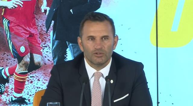 Oğlunun doğum gününde sevdalısı olduğu kulübe imzayı attı! Okan Buruk'tan duygu dolu sözler Oğlunun doğum gününde sevdalısı olduğu kulübe imzayı attı! Okan Buruk'tan duygu dolu sözler