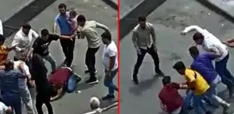 Cumhurbaşkanı Erdoğan'a hakaret eden iki kardeş, vatandaşlarca tekme tokat böyle darbedildi