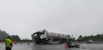 Bolu Dağı'nda beton blokları kırarak karşı yöne geçen tankerin sürücüsü yaralandı