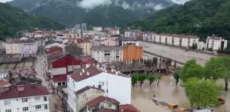 KASTAMONU - (DRONE) Sağanak nedeniyle taşan çaylar su baskınlarına neden oldu