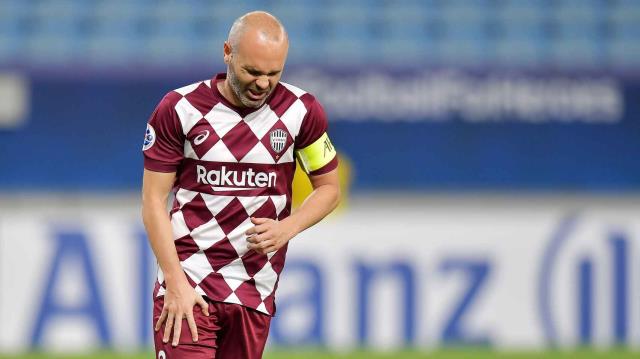 Bir değil iki değil! Andres İniesta'nın takımı 3 ayda 3 teknik direktör değiştirdi