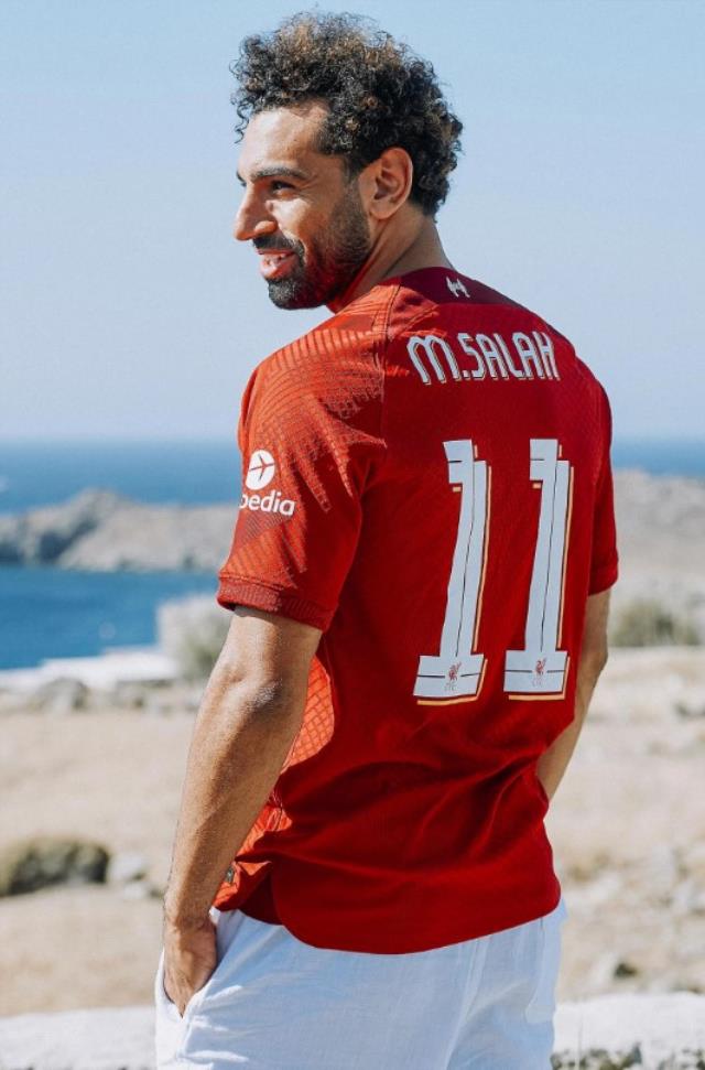 Salah, Liverpool'da kaldı! Yıldız futbolcu sözleşmesini 2025 yılına kadar uzattı Salah, Liverpool'da kaldı! Yıldız futbolcu sözleşmesini 2025 yılına kadar uzattı