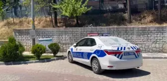 Son dakika... Dursunbey'de bıçaklı kavga: 2 ölü, 1 yaralı