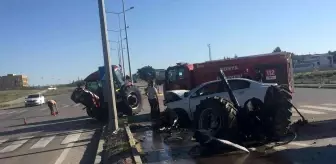 Son dakika haberi | Otomobille çarpışan traktör ikiye bölündü: 3 yaralı