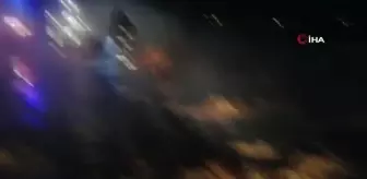 Saman balyası yüklü tır seyir halinde alev aldı