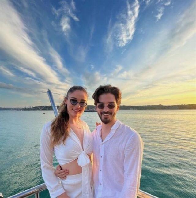 Ünlü voleybolcu Zehra Güneş bu sefer de yeni sevgilisiyle gündem oldu! Fotoğrafa beğeni yağdı Ünlü voleybolcu Zehra Güneş bu sefer de yeni sevgilisiyle gündem oldu! Fotoğrafa beğeni yağdı