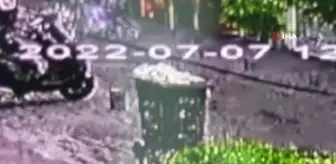Kağıthane'de kuyumcu soygunu... Şüphelilerin motosikletle kaçtığı anlar kamerada