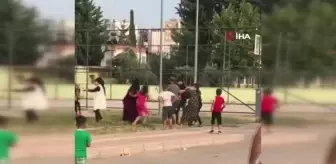 Son dakika haberi: Kadınlar çocukların önünde böyle kavga etti
