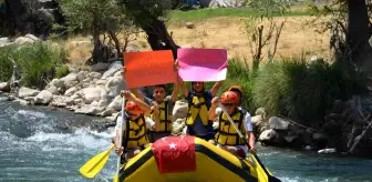 Şırnak'ta 15 Temmuz Şehitleri anısına rafting düzenlendi