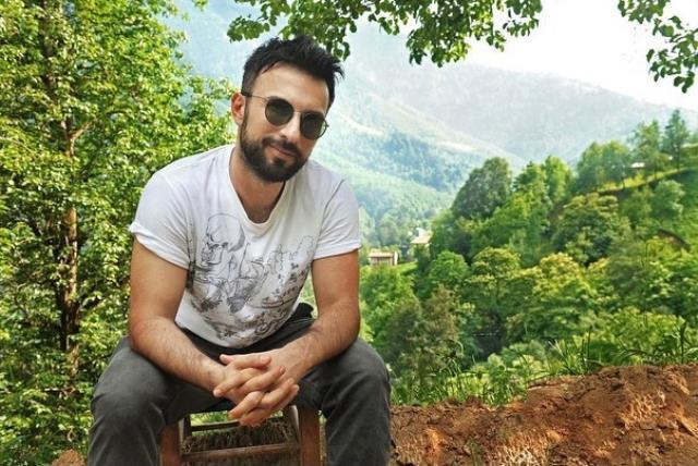 Tarkan, 'Geri sayım başladı' diyerek yeni şarkısının müjdesini verdi