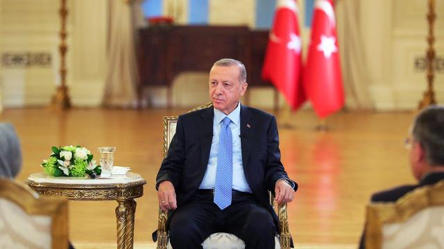 Cumhurbaşkanı Erdoğan'dan yerli otomobil TOGG'un fiyatıyla ilgili esprili yanıt Cumhurbaşkanı Erdoğan'dan yerli otomobil TOGG'un fiyatıyla ilgili esprili yanıt