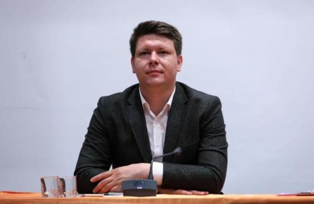 CHP İzmir Gençlik Kolları Başkanı'nın AK Parti'lilere yönelik 'düşünemeyen seçmenler' sözlerine tepki: CHP'nin misyonu hakaret etmek