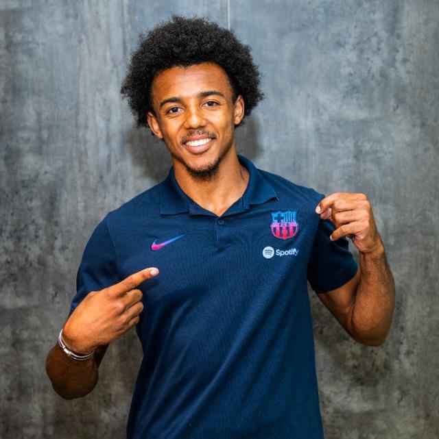 Ekonomik krizdeki Barcelona'nın transfere harcadığı para olay oldu! Jules Kounde de imzayı attı Ekonomik krizdeki Barcelona'nın transfere harcadığı para olay oldu! Jules Kounde de imzayı attı