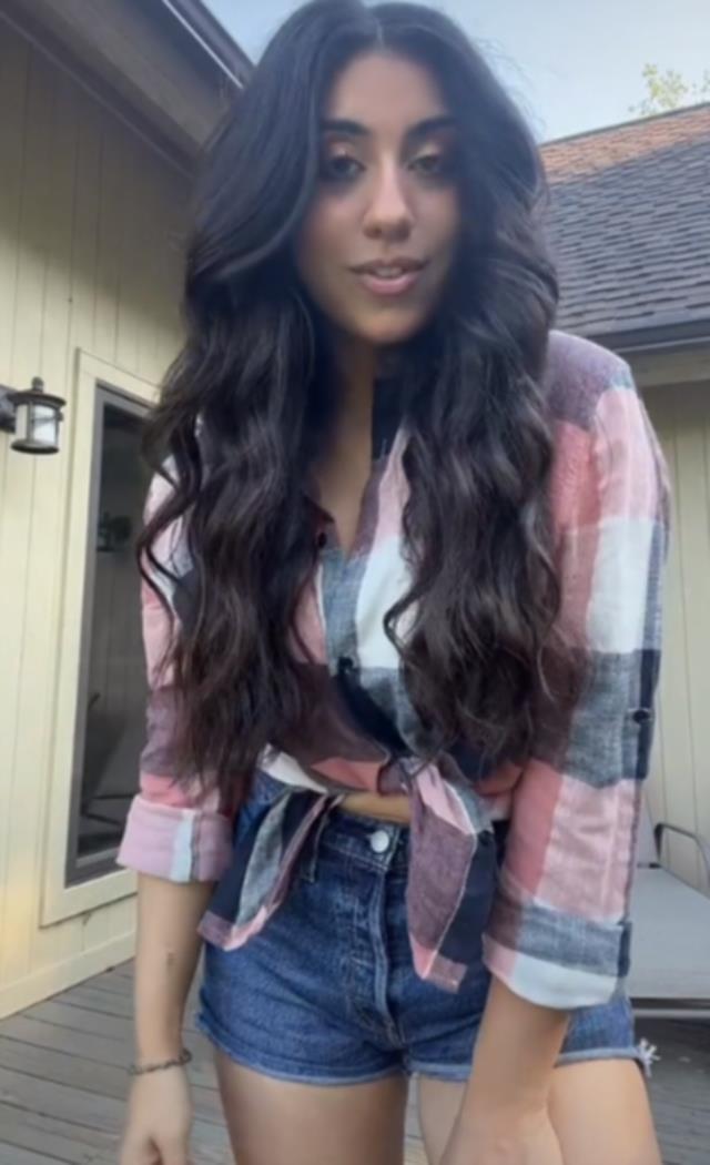 TikTok'ta çektiği video ile boşandığını ilan eden kadın, kocası tarafından öldürüldü TikTok'ta çektiği video ile boşandığını ilan eden kadın, kocası tarafından öldürüldü