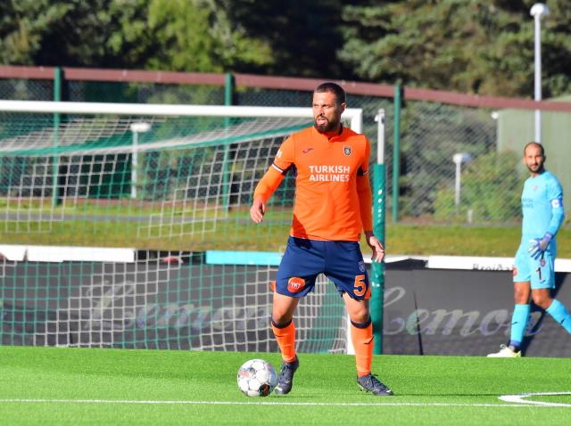 Başakşehir, UEFA Avrupa Konferans Ligi'nde Breidablik'i deplasmanda farklı yenerek tur kapısını araladı Başakşehir, UEFA Avrupa Konferans Ligi'nde Breidablik'i deplasmanda farklı yenerek tur kapısını araladı
